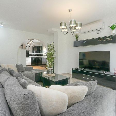 Presidential Suite Villamartin Plaza Av Brisas 67 Аліканте Екстер'єр фото